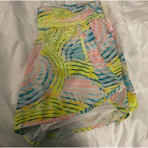 Worn once Avia workout shorts size L 12-14 no stains or damage